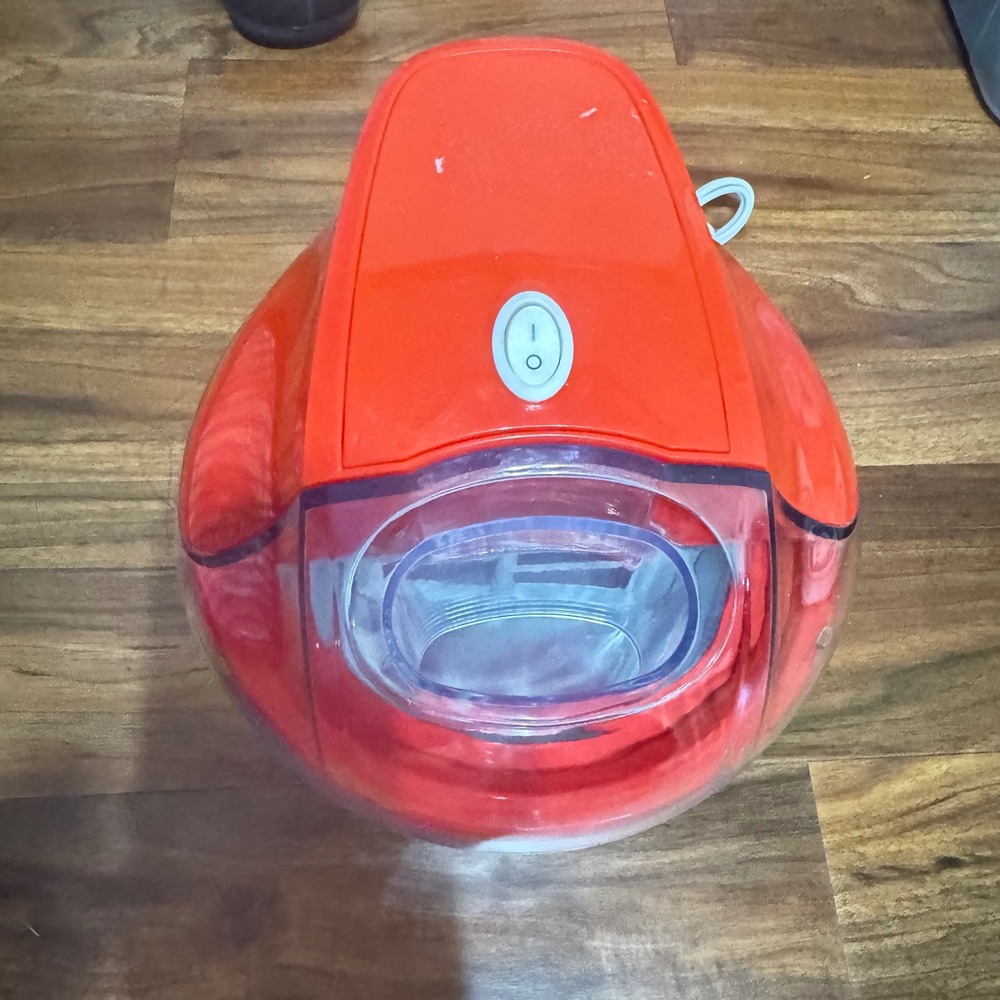 Americana Collection Ice Cream Maker Red 1.5 Quart Electric EIM-1400R Retro